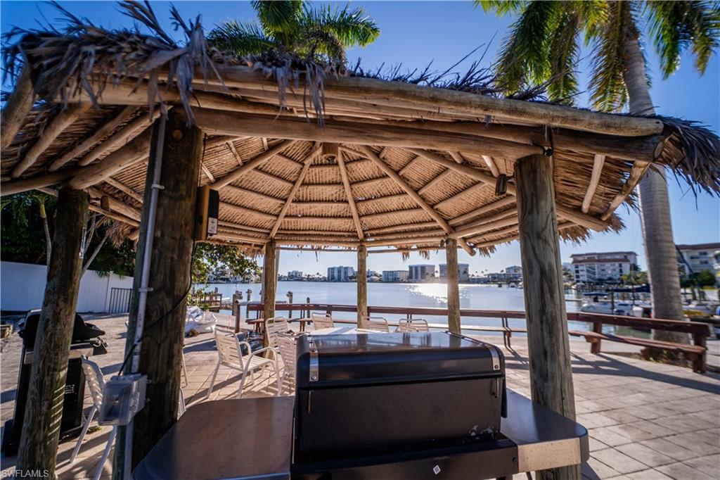 HARBOUR LIGHTS - Residential