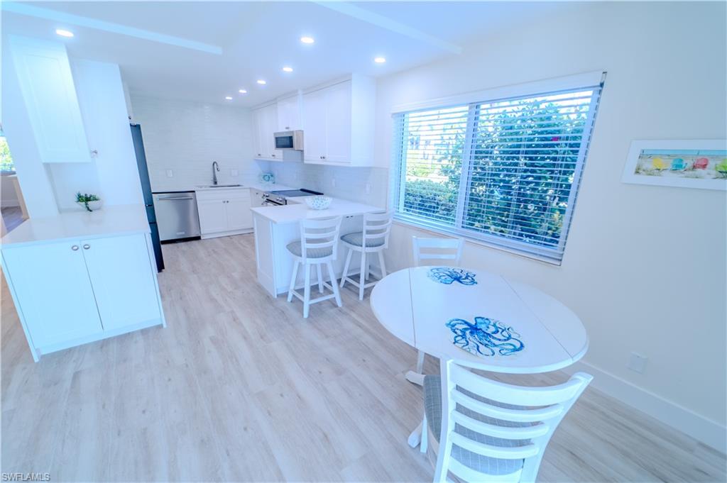 HARBOUR LIGHTS - Residential