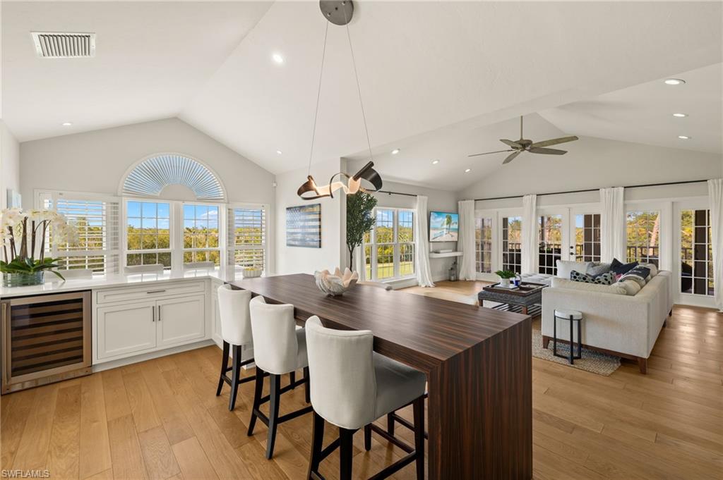 4460 YACHT HARBOR DR