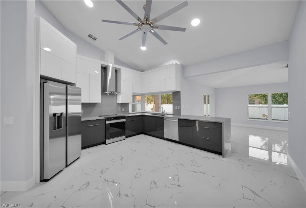 CAPE CORAL - Residential