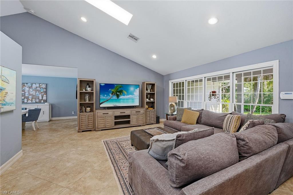 GOLDEN GATE ESTATES - Residential