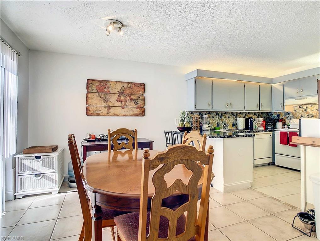 PARKWOODS - Residential