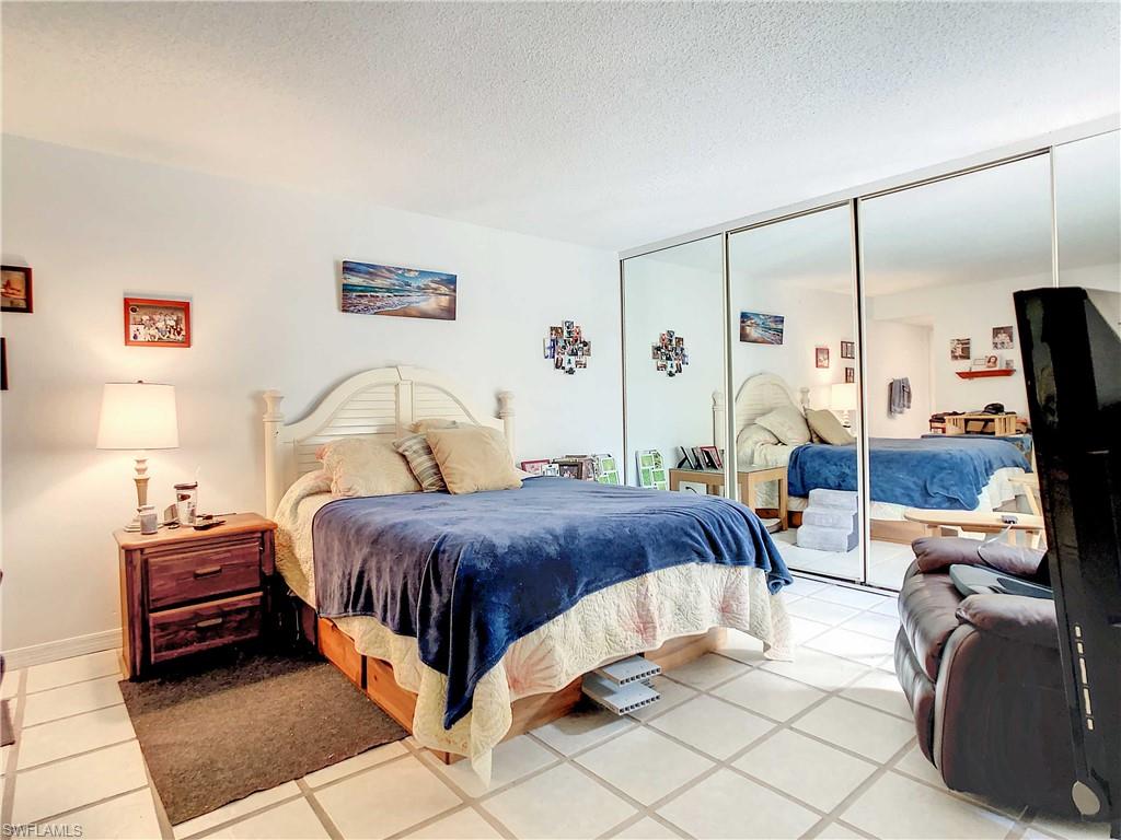 PARKWOODS - Residential