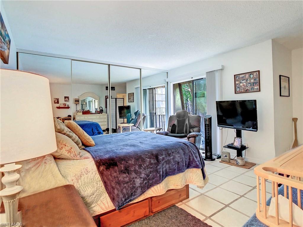 PARKWOODS - Residential