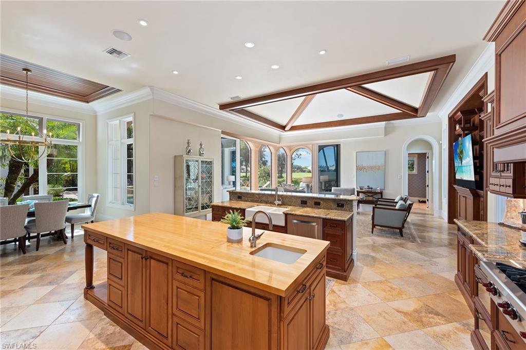 ISLA DEL SOL - Residential