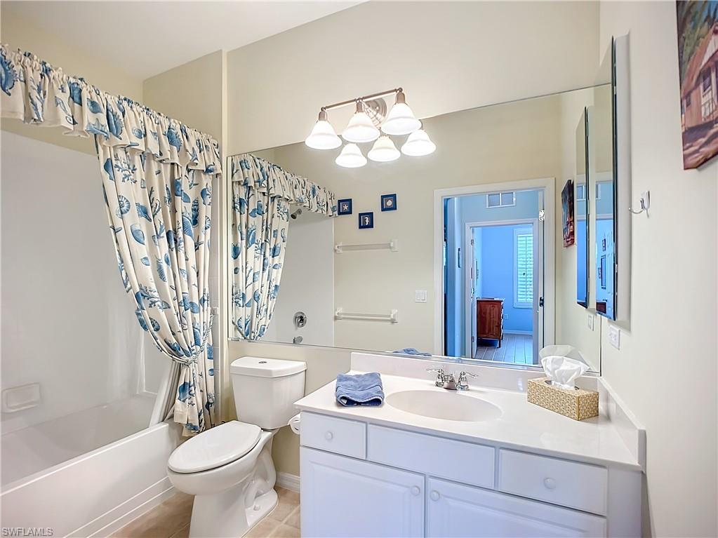 ROYAL POINTE - Residential