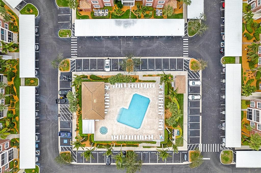 ROYAL POINTE - Residential