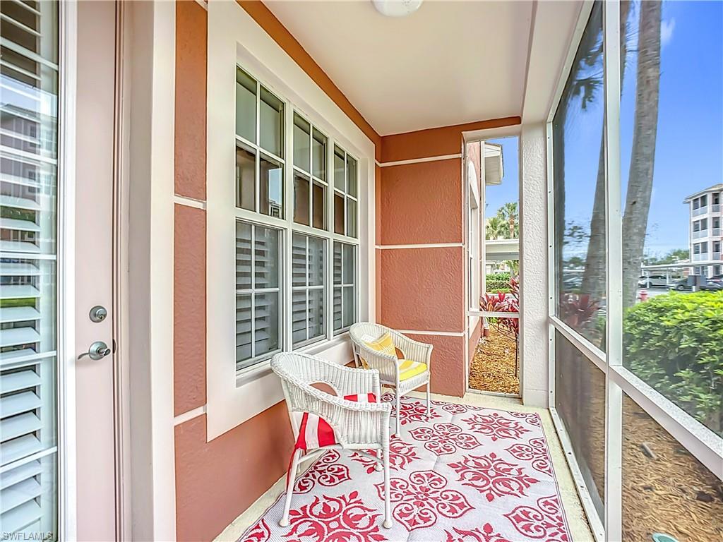 ROYAL POINTE - Residential