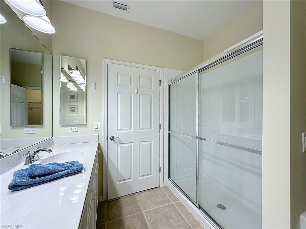 ROYAL POINTE - Residential