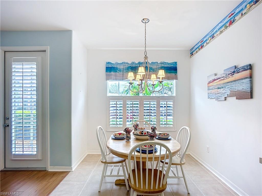 ROYAL POINTE - Residential