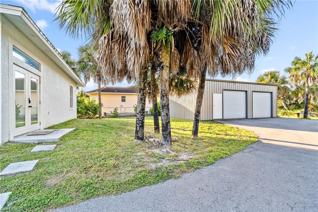 GOLDEN GATE ESTATES - Residential