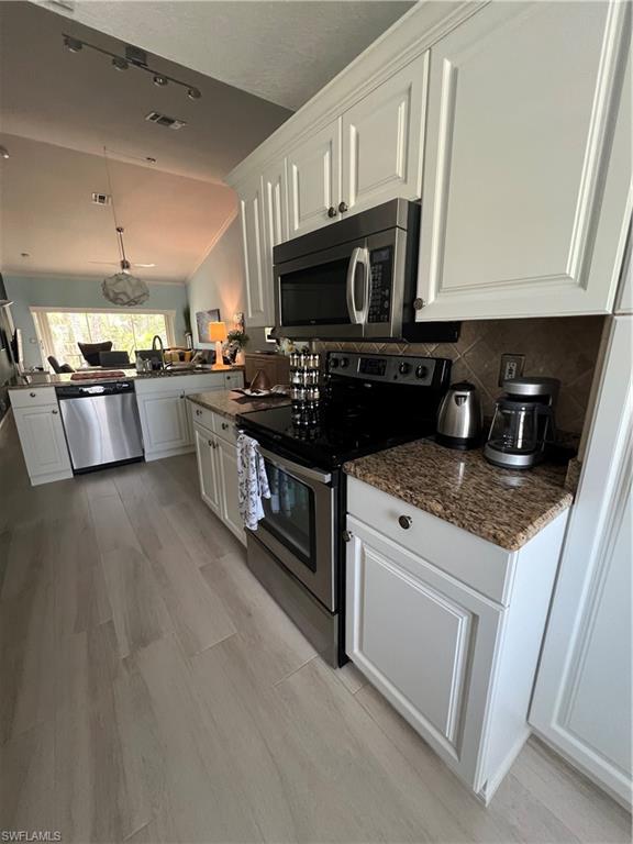 PARTRIDGE POINTE - Residential Lease