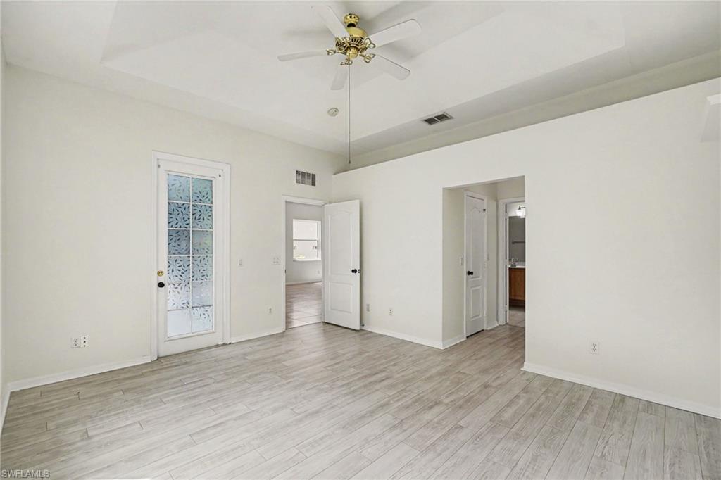 CORAL LAKES - Residential