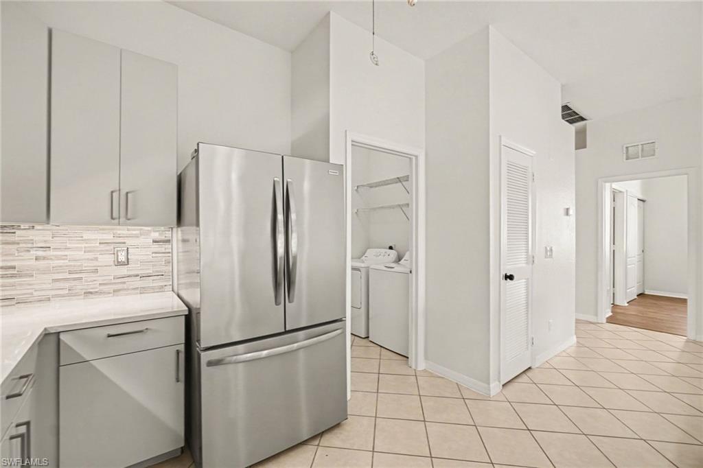CORAL LAKES - Residential