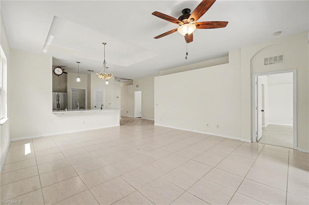 CORAL LAKES - Residential