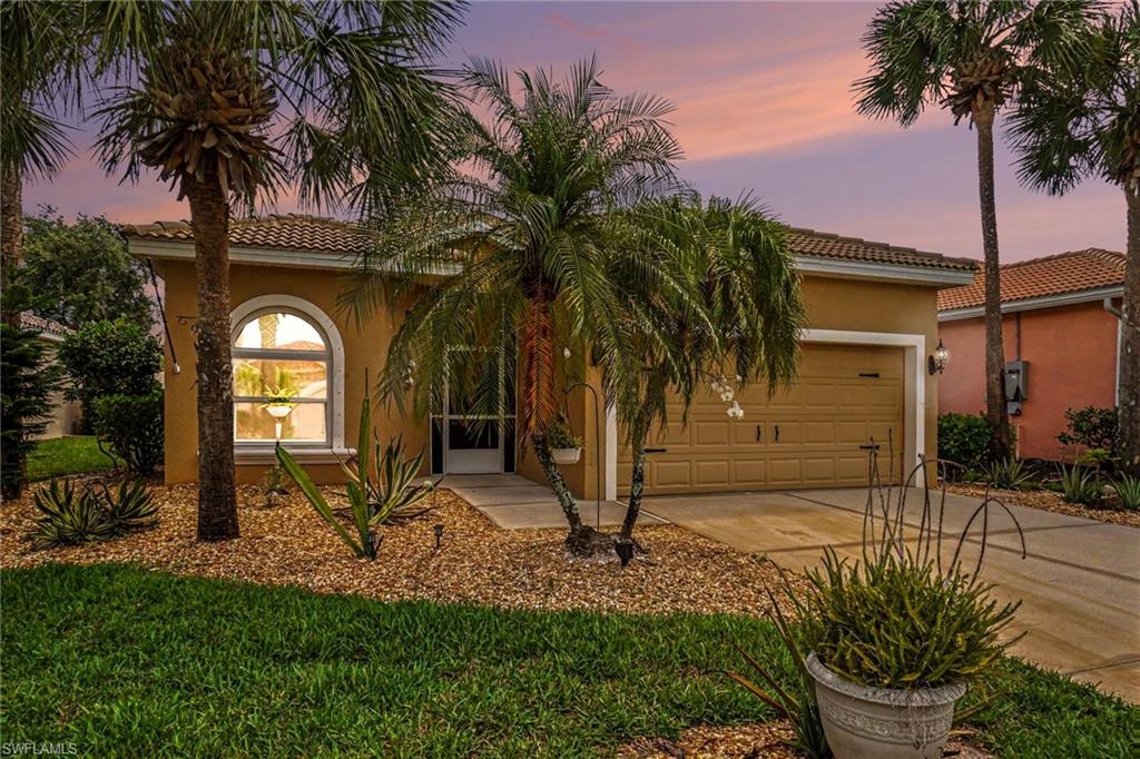 CORAL LAKES - Residential