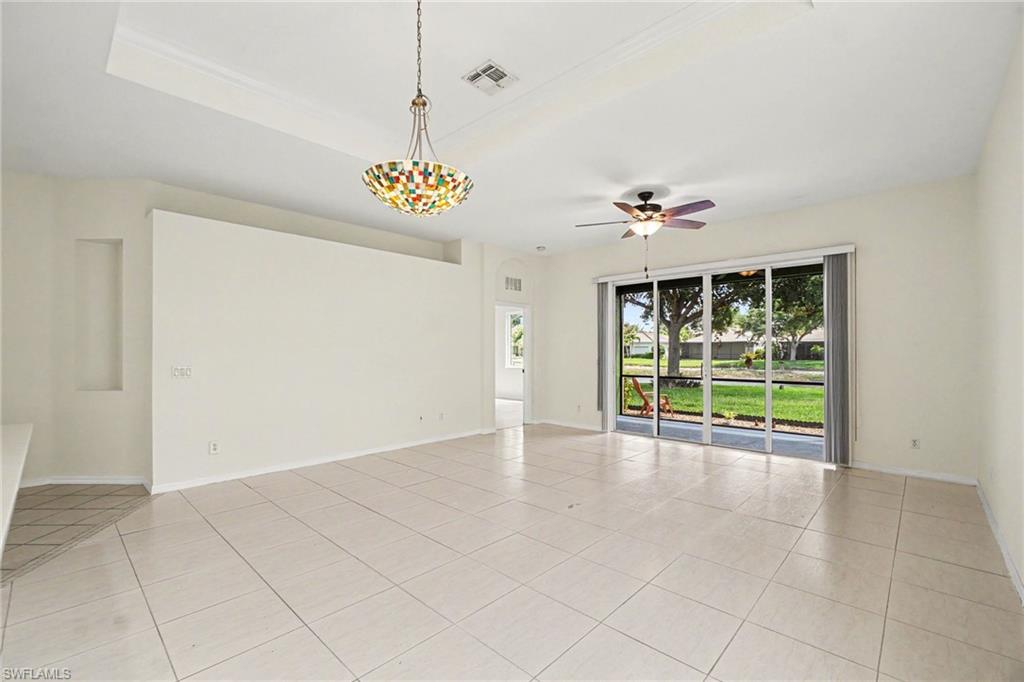 CORAL LAKES - Residential