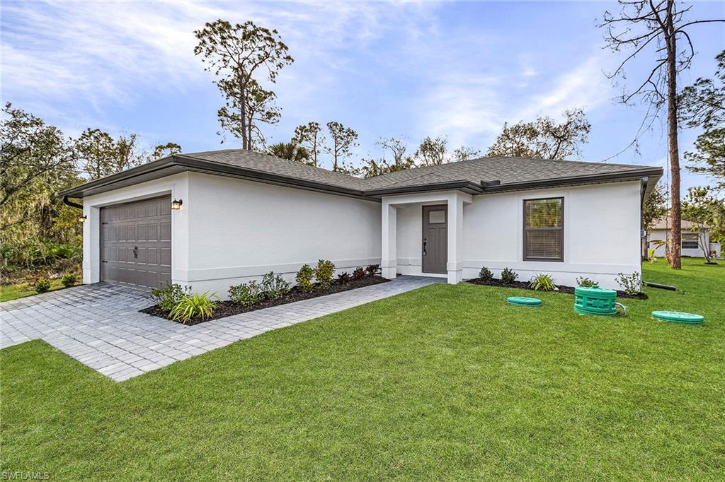 MIRROR LAKES - Residential