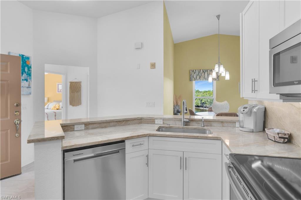 SUNSET CAY VILLAS - Residential