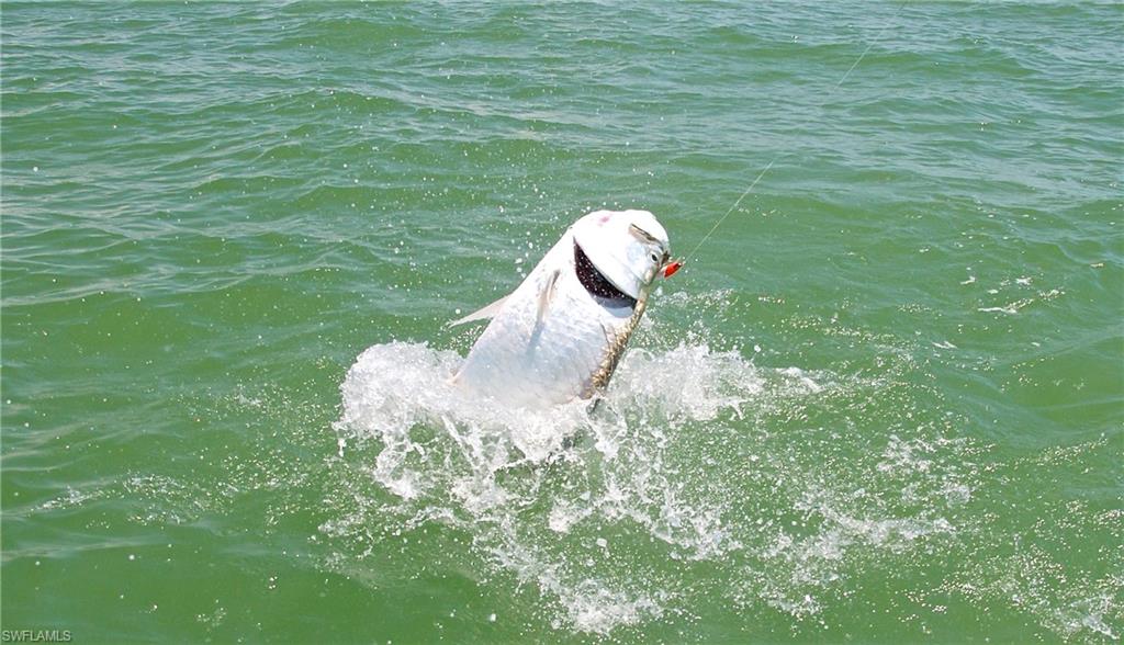 SUNSET CAY VILLAS - Residential