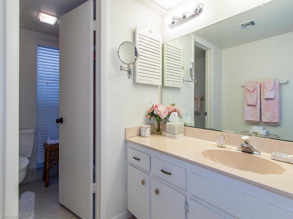 GLADES COUNTRY CLUB - Residential