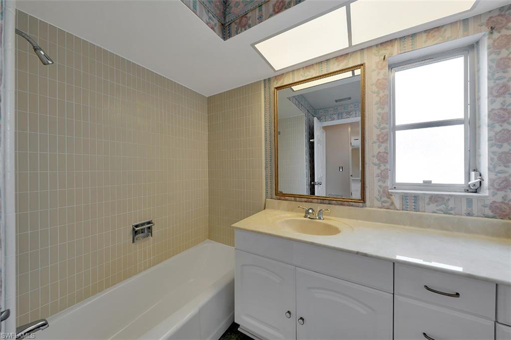 ST ANDREWS AT LELY GOLF ESTATES - Residential