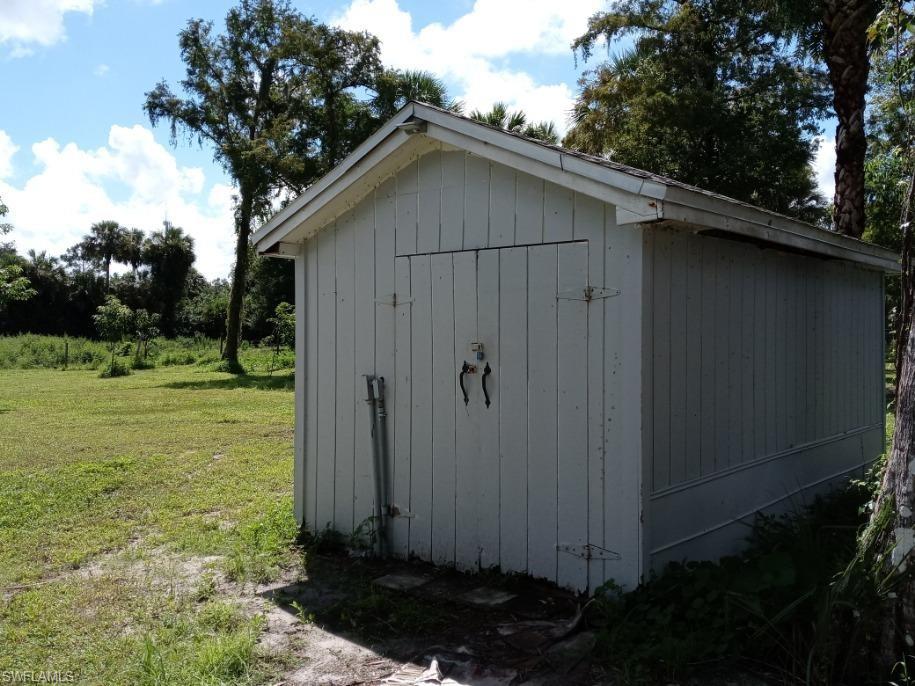 ACREAGE HEADER - Residential