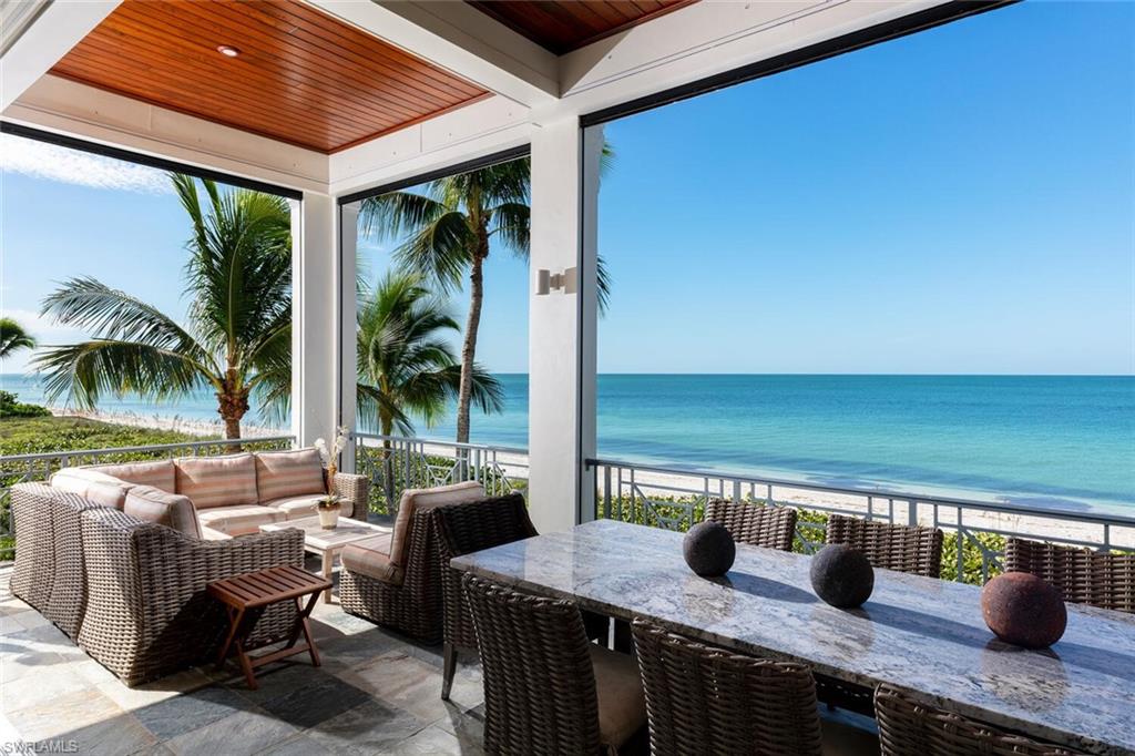 BAREFOOT BEACH - Residential