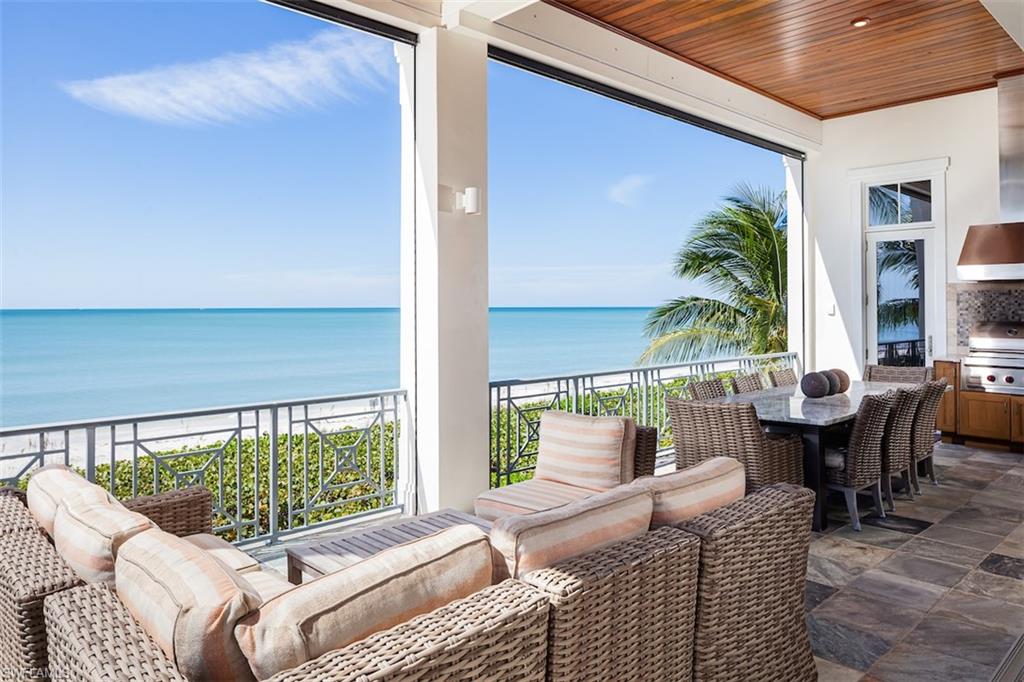 BAREFOOT BEACH - Residential