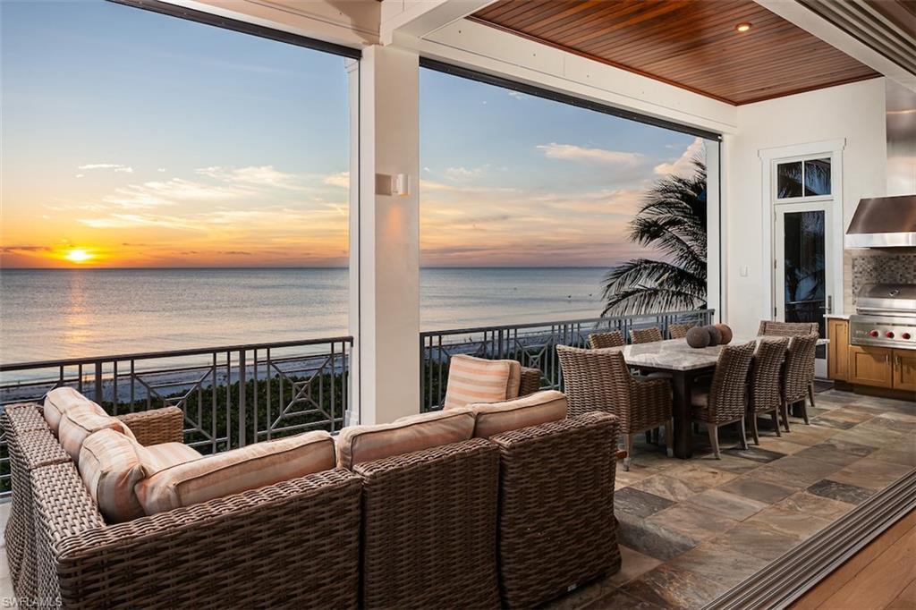 BAREFOOT BEACH - Residential