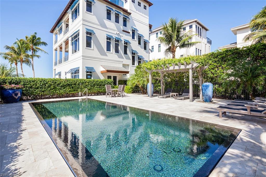 BAREFOOT BEACH - Residential