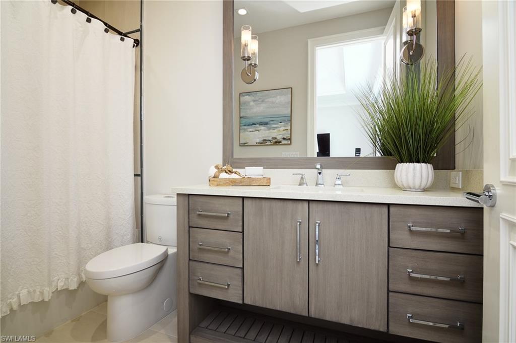 PELICAN BAY WOODS - Residential