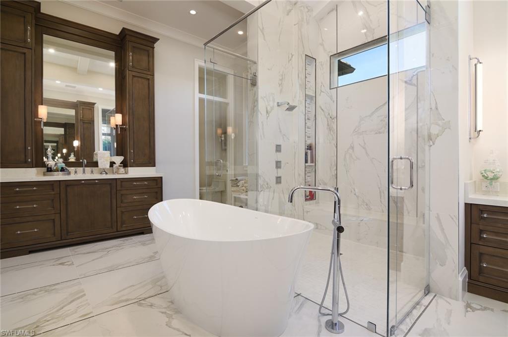 PELICAN BAY WOODS - Residential