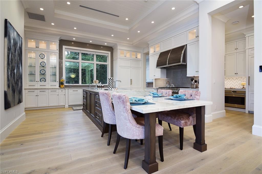 PELICAN BAY WOODS - Residential