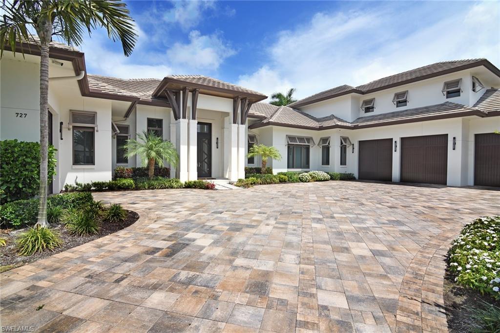 PELICAN BAY WOODS - Residential