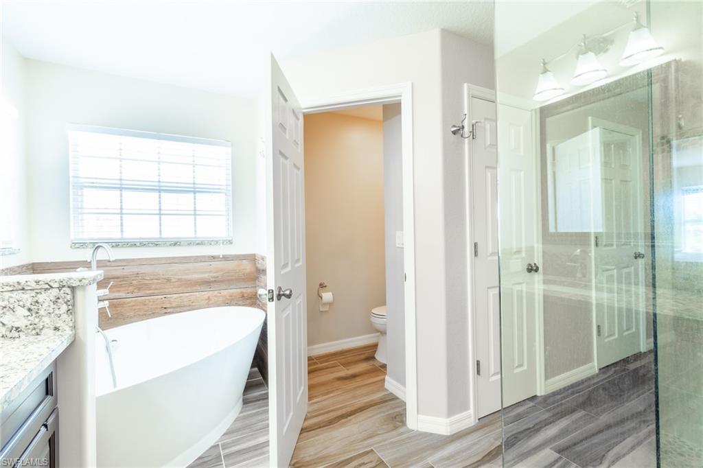 MAGNOLIA LAKES - Residential