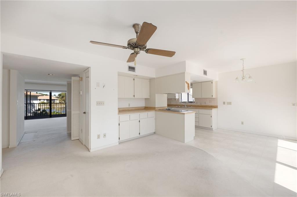 517 Lake Louise CIR 201