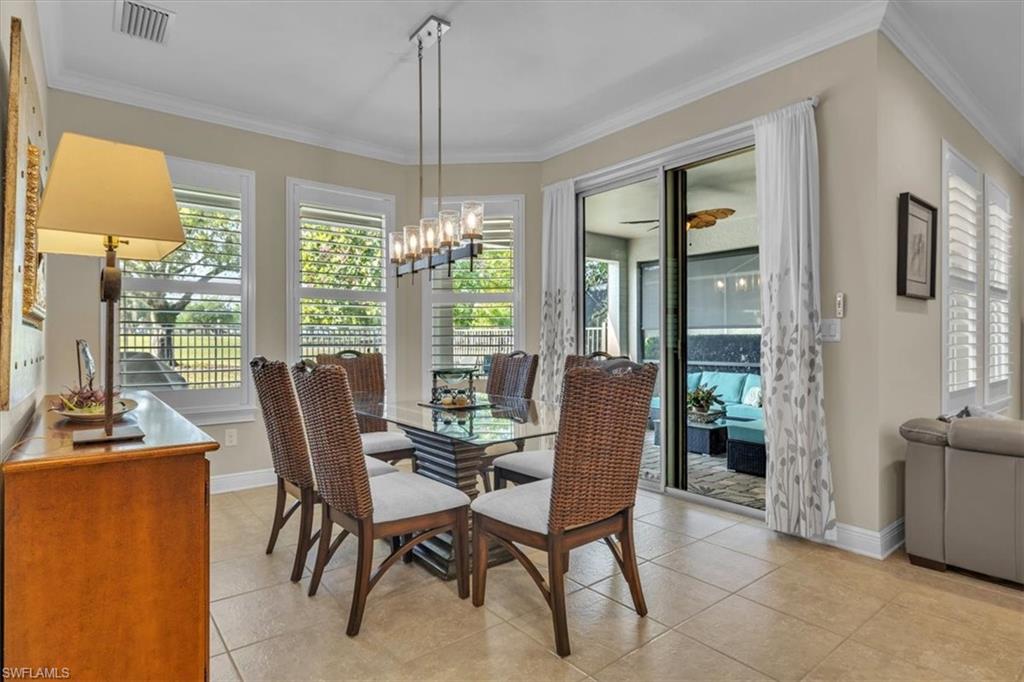 COUNTRY CLUB - Residential