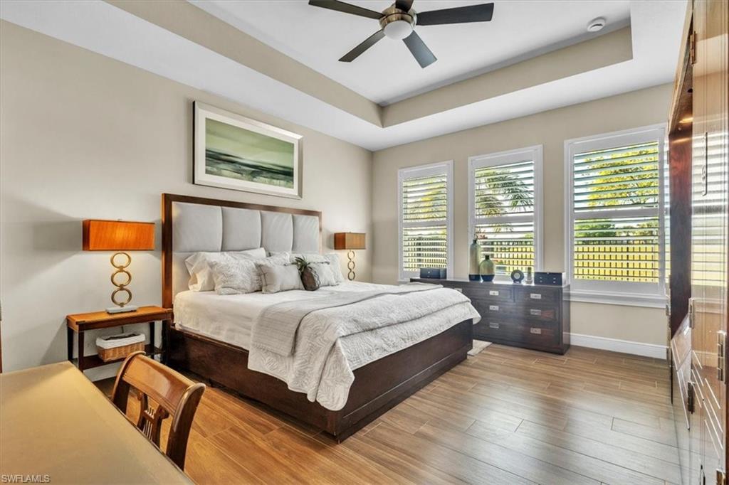 COUNTRY CLUB - Residential