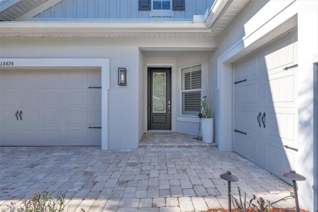 COUNTRY CLUB - Residential