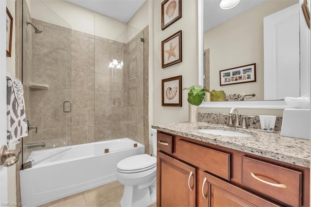 COUNTRY CLUB - Residential