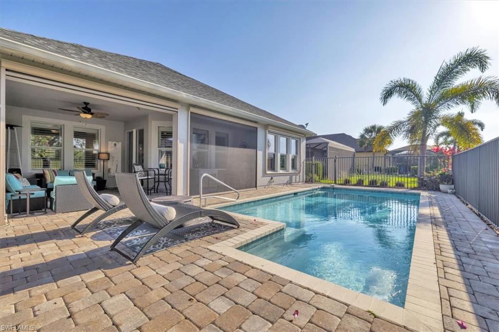 COUNTRY CLUB - Residential