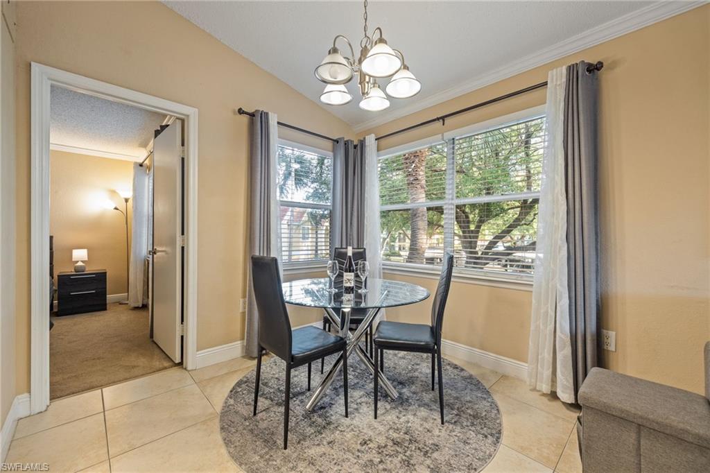 VENETIAN PALMS - Residential