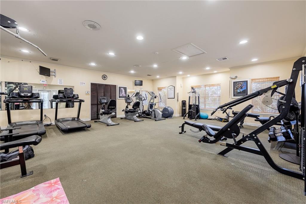 VENETIAN PALMS - Residential