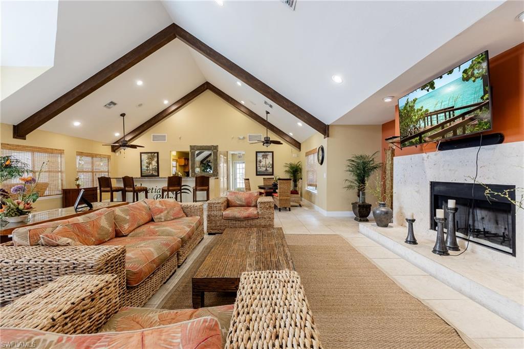 VENETIAN PALMS - Residential