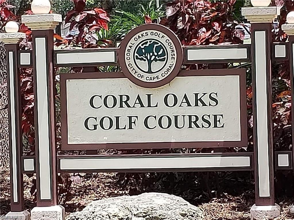 CAPE CORAL - Land