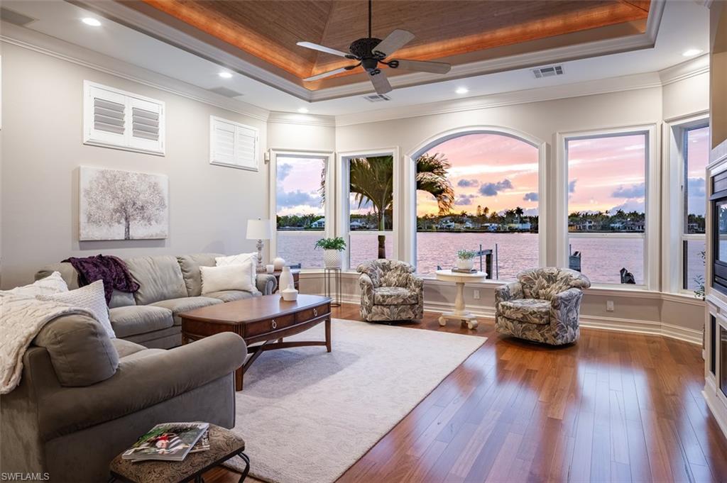 ROYAL HARBOR - Residential