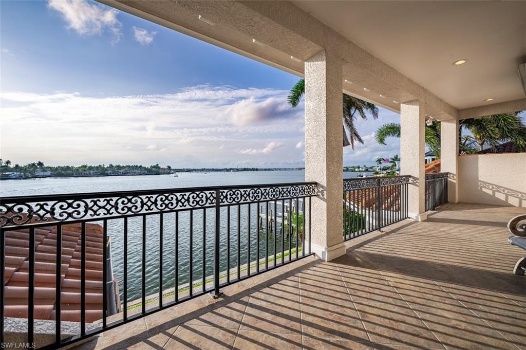 ROYAL HARBOR - Residential