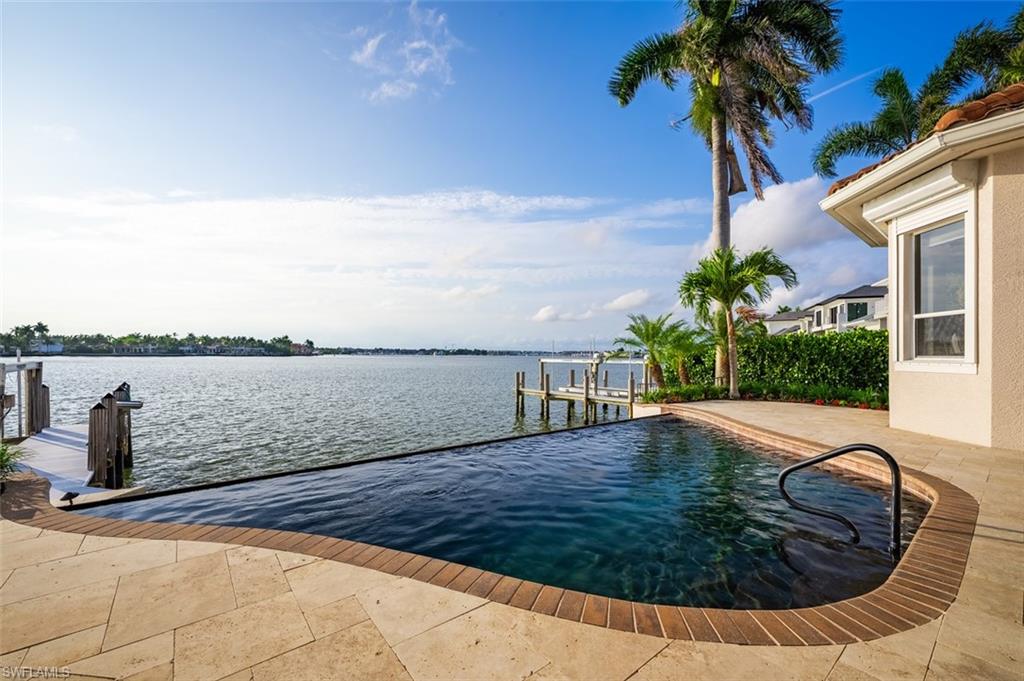 ROYAL HARBOR - Residential