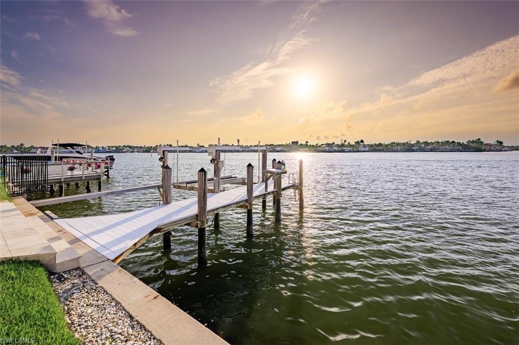 ROYAL HARBOR - Residential